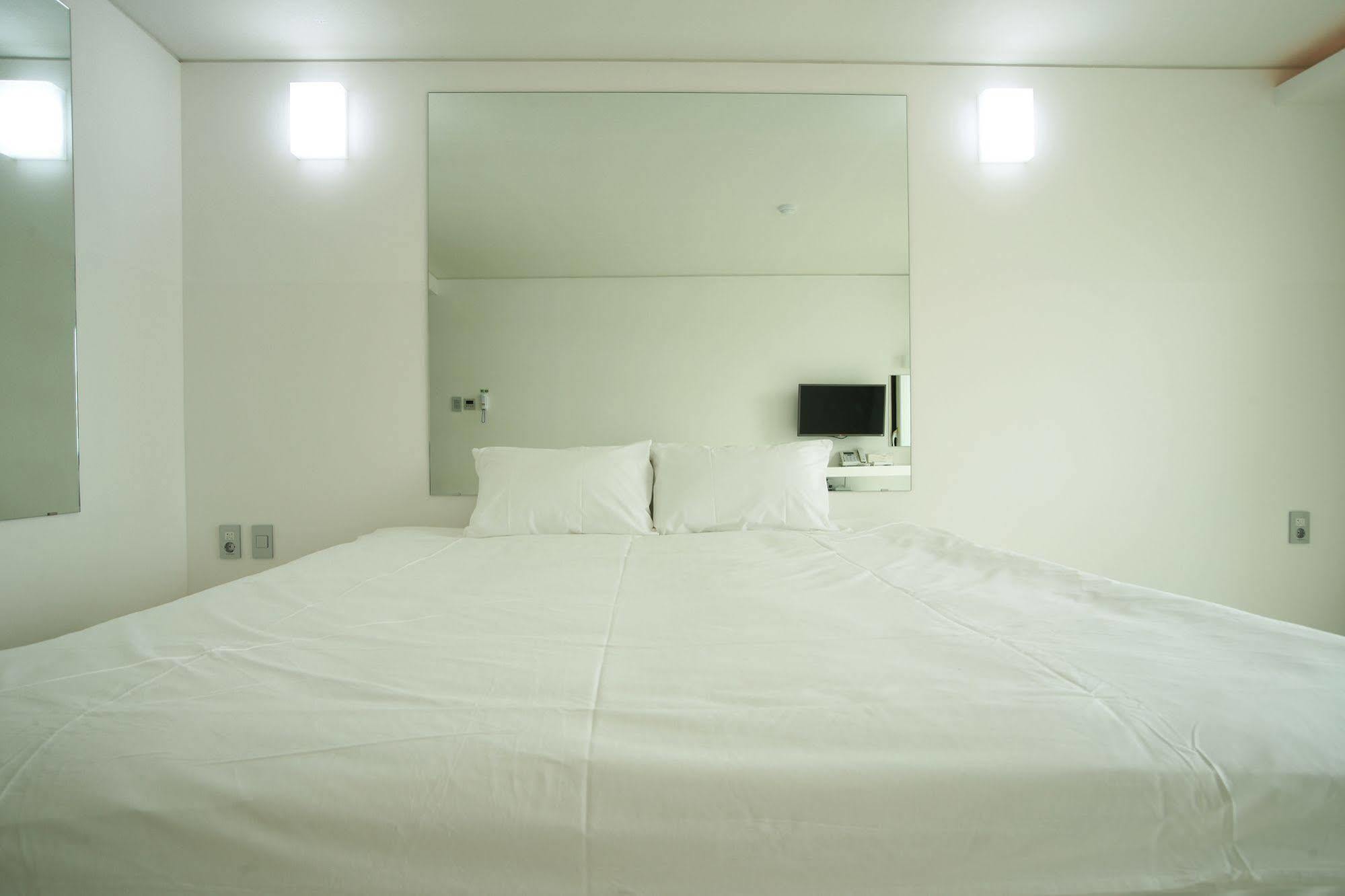 Hotel Ciel Bleu Jeju Exterior photo