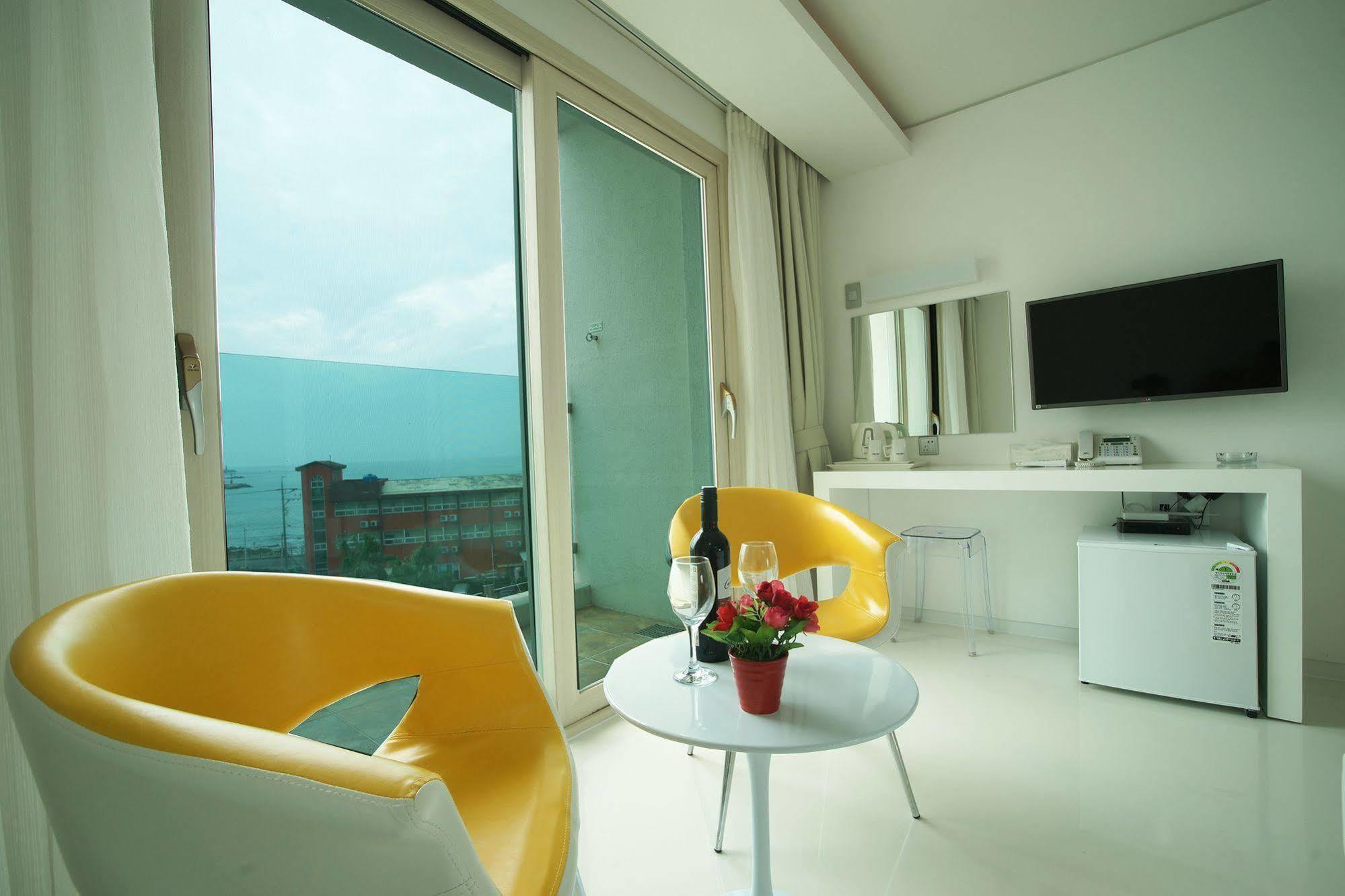 Hotel Ciel Bleu Jeju Exterior photo